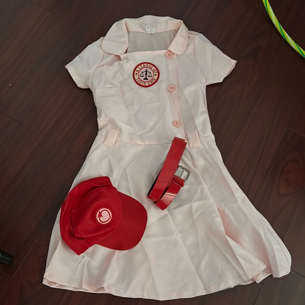 Women’s A League of Their Own Halloween costume